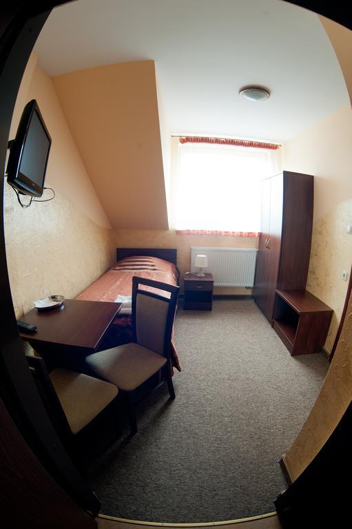 Hotel & Restauracja Okraglak Chęciny Cameră foto