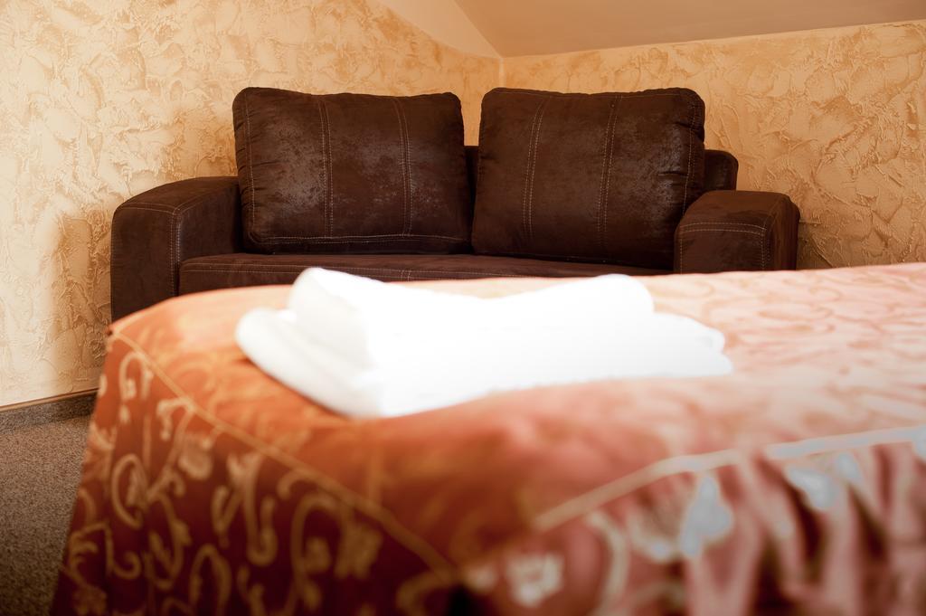 Hotel & Restauracja Okraglak Chęciny Cameră foto